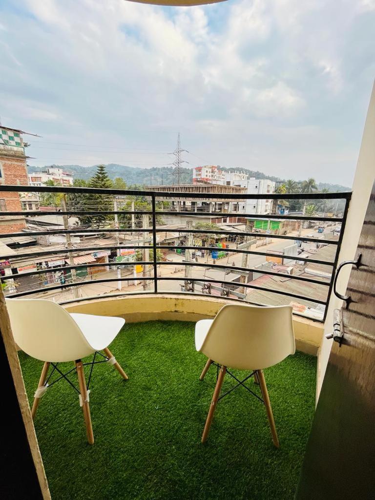 Hk Residency Hotel Guwahati Buitenkant foto