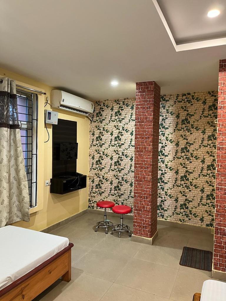Hk Residency Hotel Guwahati Buitenkant foto